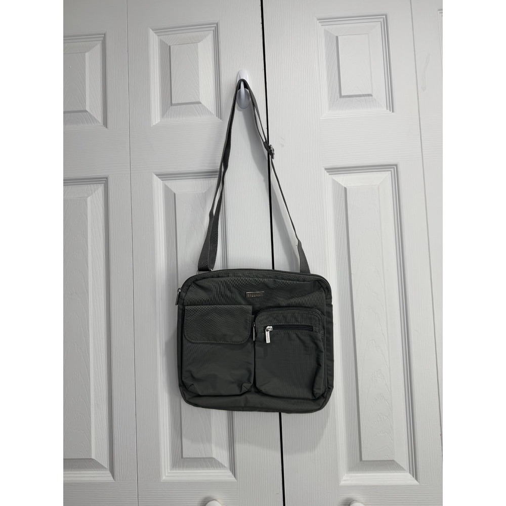 Baggallini Canyon Crossbody Bag Women's Gray Zippers Lightweight Webbing‎ Strap